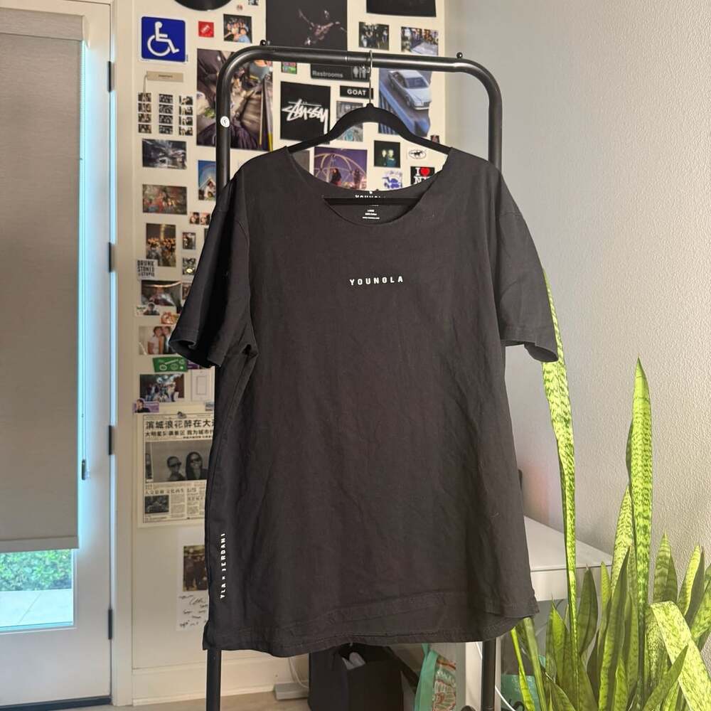 Youngla YLA x Jerdani Off the shoulder T-Shirt Size L Black Cotton